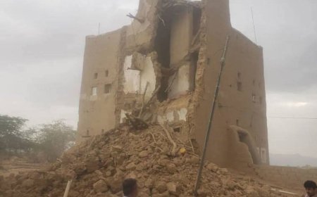 انهيار منزل في الجوف بسبب الأمطار الغزيرة ونجاة ساكنيه