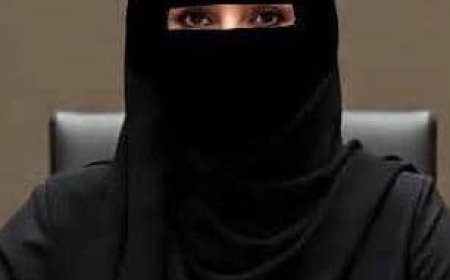 وراء كل عظيم… امرأة مطينة عيشته!