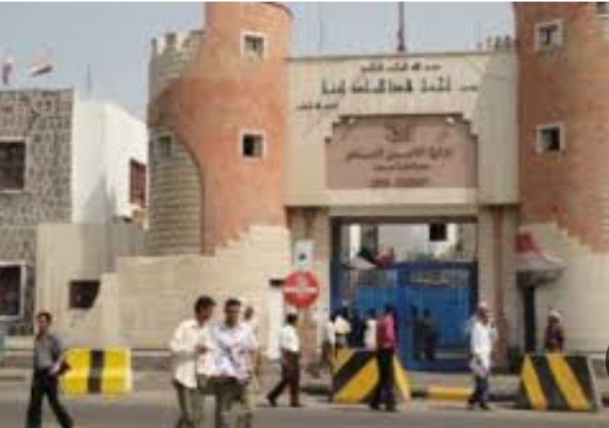 شرطة العاصمة عدن تتعهد بمحاسبة مدير قسم خور مكسر ...