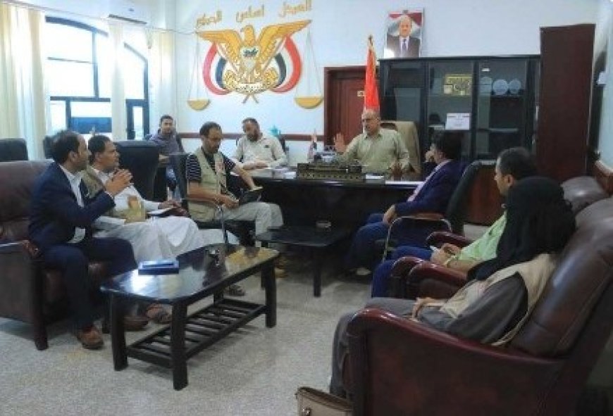 النيابة العامة بمأرب تبحث مع فريق حقوقي أوضاع النزلاء وتؤكد استمرار الرقابة على السجون....