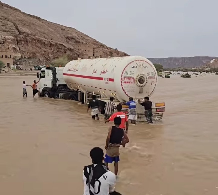 السيول تعزل مناطق في حضرموت وتقطع الطرق بين الساحل والوادي...