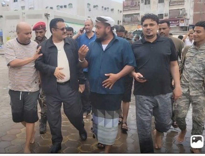 الداؤودي والحسيني يشرفان على أعمال شفط مياه الأمطار في عدد من شوارع مديرية المنصورة...