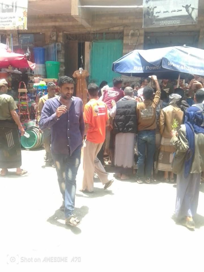تربة تعز.. تراجع أسعار الصرف يخفض سعر كيلو اللحم البقري إلى 6000 ريال