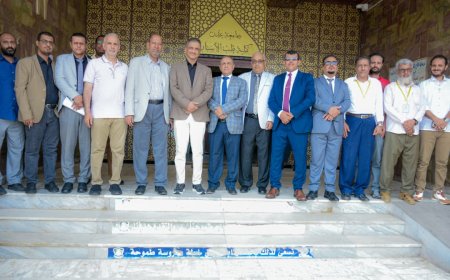 وزير الدولة محافظ العاصمة عدن ورئيس جامعة عدن يتفقدان امتحانات المفاضلة بكلية طب الأسنان