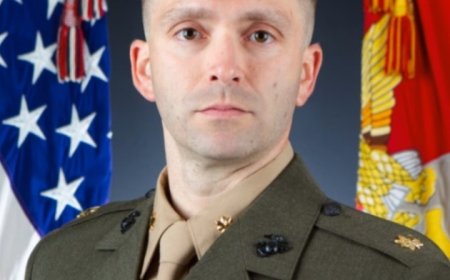 تعرف على اول ضابط أمريكي يقود أول غارة بـ"إف-35" على الحو,,ثيين...