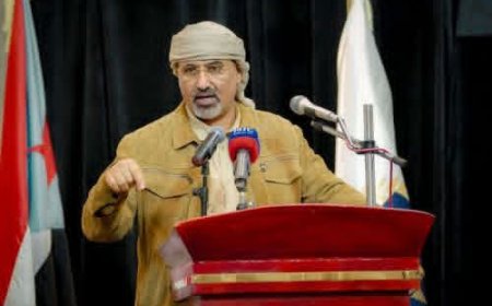 الإعلامي ناصر الكازمي يكشف:الانتقالي ينفي التراجع عن قراراته الأخيرة ويصف محاولات التشويه بـ"الأباطيل"