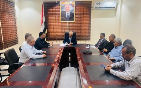 وزير المياه والبيئة يوقع اتفاقية مشروع خدمات المياه والصرف الصحي في مديرية الضالع