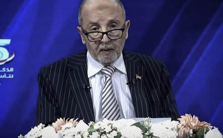 ازدواجية المطالب: حزب الإصلاح طالب بإسقاط الرئيس صالح بسبب 33 عاما في السلطة..فيما اليدومي رئيس الهيئة العليا للحزب منذ 2008 حتى الان