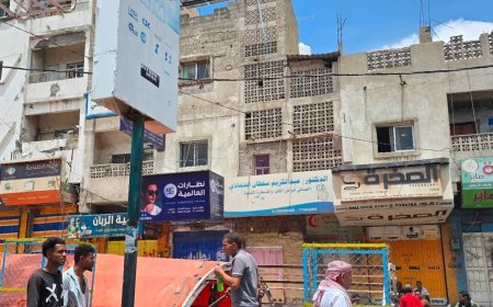 عاجل.."تصعيد شعبي في تعز: نصب الخيمة الثانية أمام مبنى المحافظة وسط دعوات لاعتصام مفتوح"