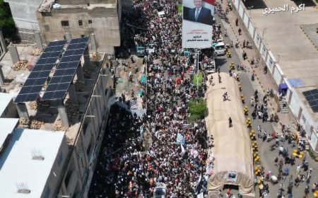 مئات الآلاف من أبناء تعز يطالبون بالقبض على قتلة "أفتهان المشهري" وإقالة مدير شرطة أمن المحافظة وقائد المحور