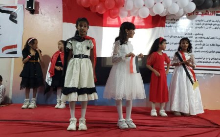 مدرسة رواد النهضة الأهلية بتعز  تُقيم حفلاً بمناسبة ذكرى ثورة 26 سبتمبر المجيدة