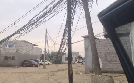 وسط ترقب بتحسن الخدمة:وصول شحنة ديزل إلى ميناء الزيت بعدن لتغذية محطات الكهرباء