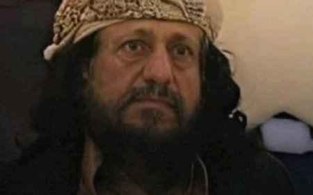 الميليشيات الحو,,ثية تعتقل رئيس نادي المعلمين في صنعاء ....