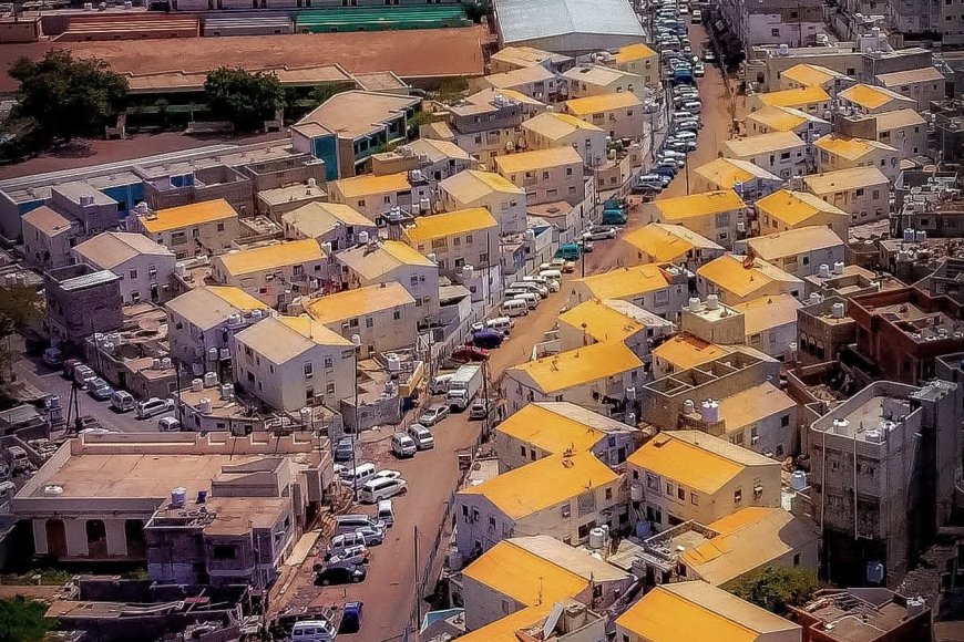 أزمة مياه تهدد استقرار القلوعة بعدن بسبب الربط العشوائي