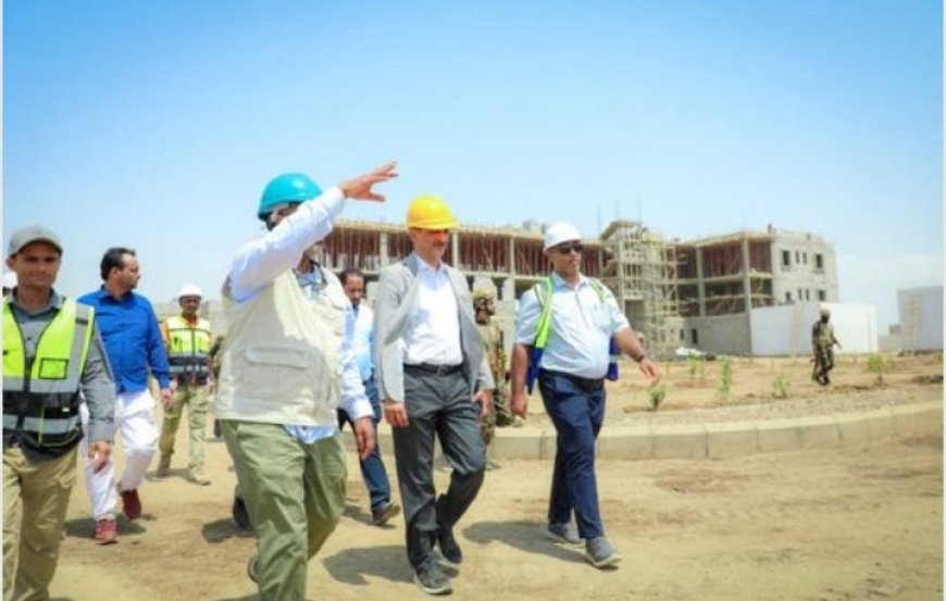 وزير الدولة محافظ العاصمة عدن يتفقد مشاريع تنموية وخدمية ويعزز الهوية التراثية...