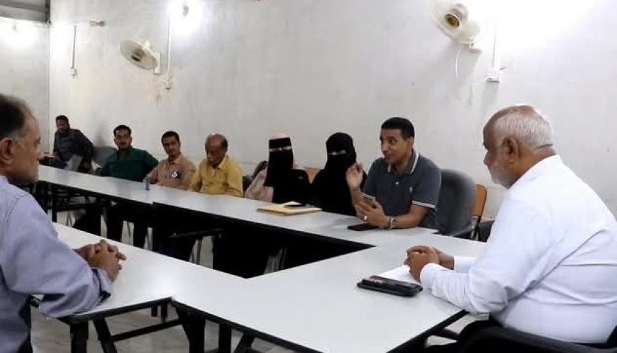 محافظ الحديدة يبحث مع وفد وزارة الصحة إجراءات مكافحة الملاريا في المناطق المحررة...