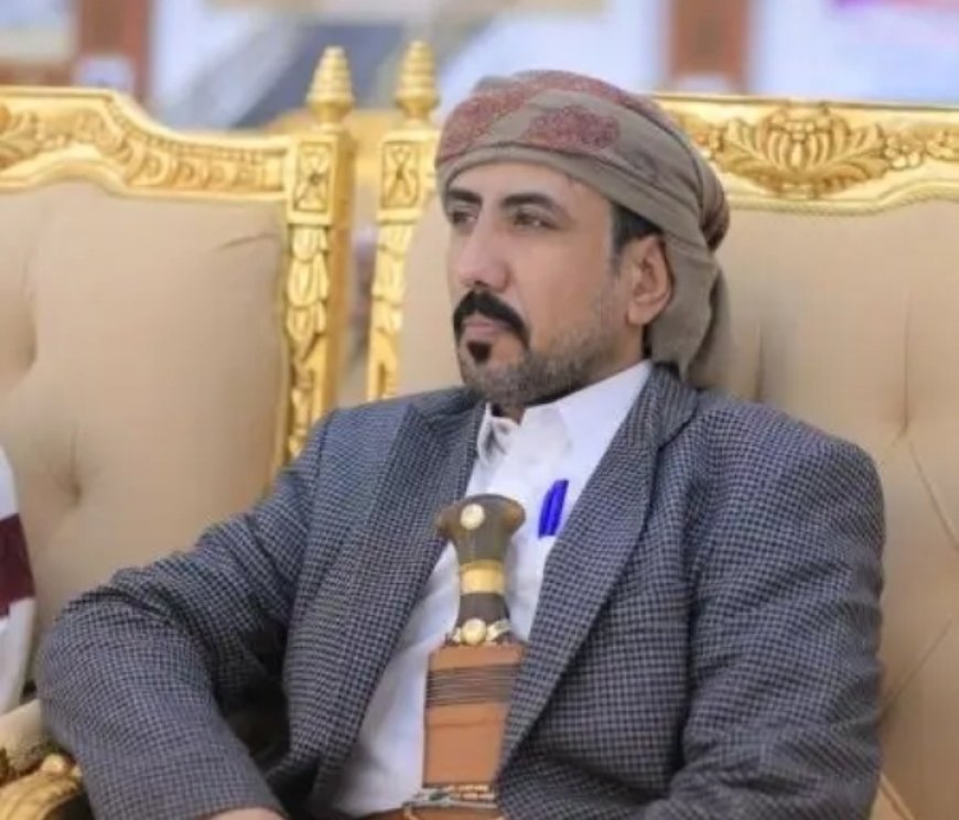 الشيخ عبود هبود بن قمصيت المهري يعزي في وفاة فنان اليمن والخليج محمد مشعجل 