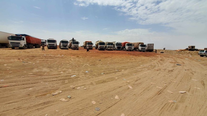 وسط مطالبات لانهاءها:من 150 الف الى 200 الف..ارتفاع رسوم المرور يثير احتجاج سائقي شاحنات الإسمنت العالقين بين الجوف ومأرب