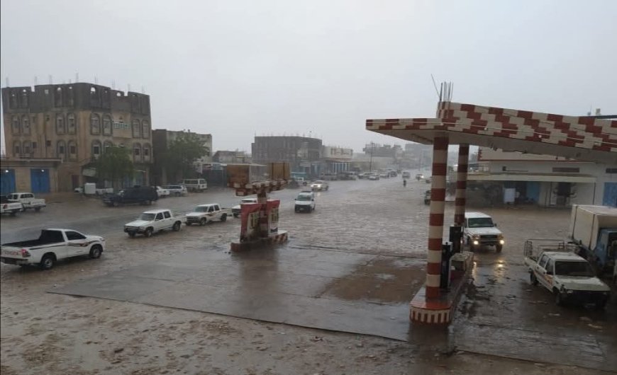 شبوة..مدير عام ميفعة يوضح سبب أنسداد غرف التفتيش في خط الصرف الصحي بمدينة جول الريدة.