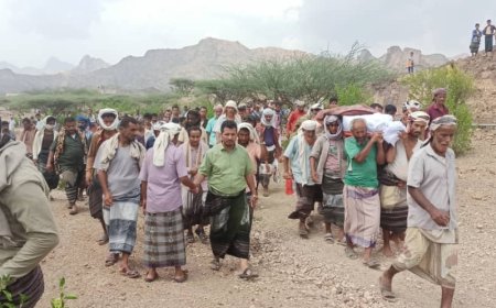 حضور رئيس الانتقالي وقائد قوات الحزام الأمني، مدير أمن وشرطة المسيمير... تشييع مهيب لجثمان الشيخ سعد حسن طاهر...