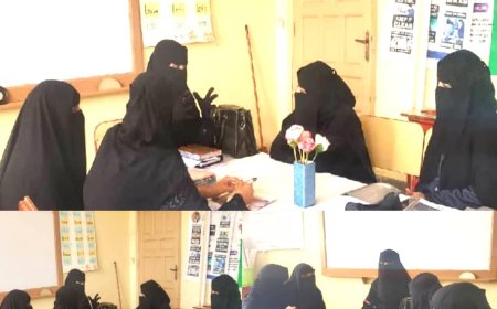 معلمات اللغة الإنجليزية يناقشن سبل التطوير المهني في مجمع الحمزة التربوي بتعز...