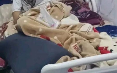 الوزير البكري يزور عميد الأسرى الجنوبيين أحمد المرقشي في مستشفى النقيب بعدن للاطمئنان على صحته