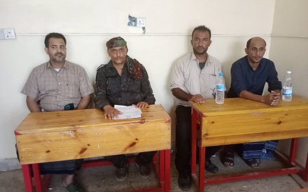 مدير أمن قعطبة العقيد شوفر يبحث إعادة بناء أمن المديرية بدعم من دولة الإمارات العربية المتحدة