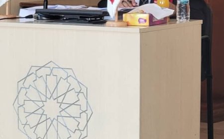 جامعة تونس تمنح الباحث اليمني محمود أبوبكر الدكتوراه بـ "مشرف جداً مع مرتبة الشرف" عن دراسة رائدة في تاريخ اليمن وأدبه