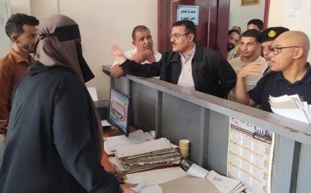 مدير المنصورة يشيد بالجهود الكبيرة التي يبذلها قسم تراخيص المهن التجارية في المديرية ...