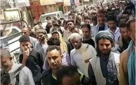 تربة تعز تشهد احتجاجات متواصلة مطالبين بالكشف عن تفاصيل مقتل النجاشي ...