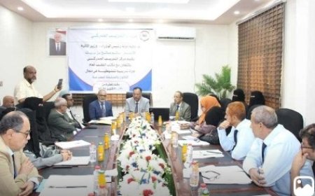 برعاية رئيس الوزراء وبالتعاون مع مكتب النائب العام مصلحة الجمارك بعدن تنظم دورة تدريبية تنشيطية في مجال القانون والضابطة الجمركية...
