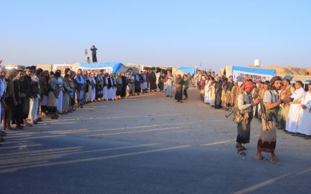 وكيل ذمار معوضة برفقة مشايخ ذمار يصلون المهرة في زيارة تفقدية لمتابعة قضية مقتل الطفل الجرادي