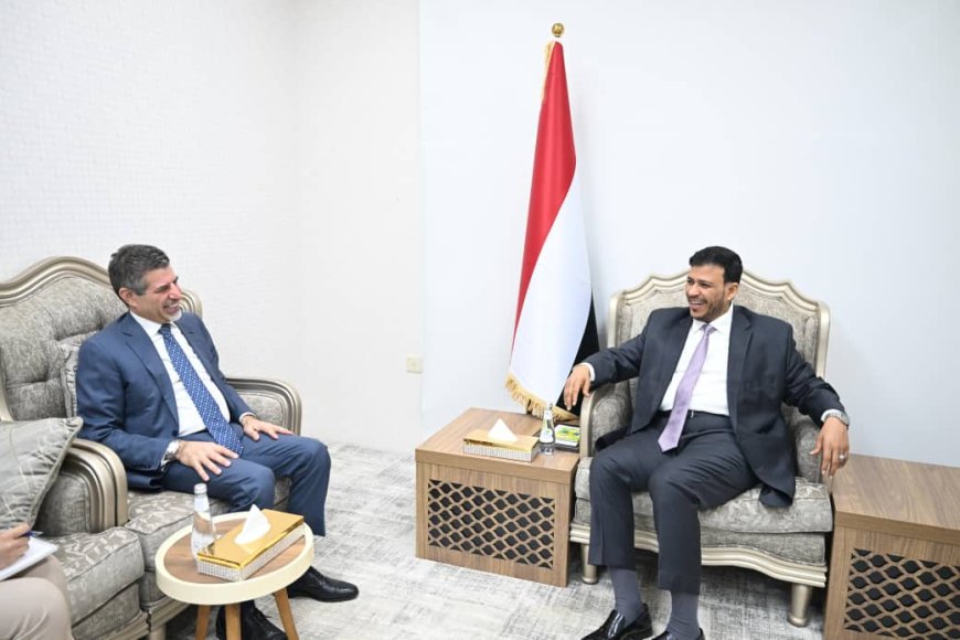 العليمي يلتقي السفير الأمريكي لبحث جهود إحلال السلام في اليمن