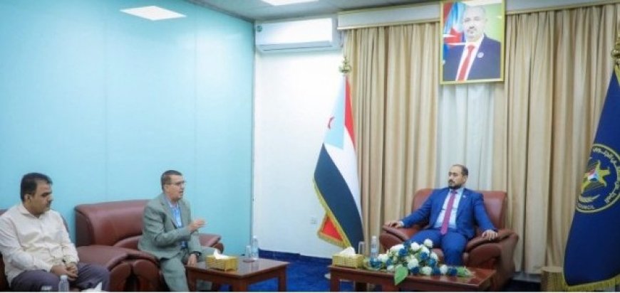 المجلس الانتقالي يناقش مع وزارة الصناعة والتجارة التحديات والصعوبات التي تواجه القطاع الصناعي في المرحلة الحالية....