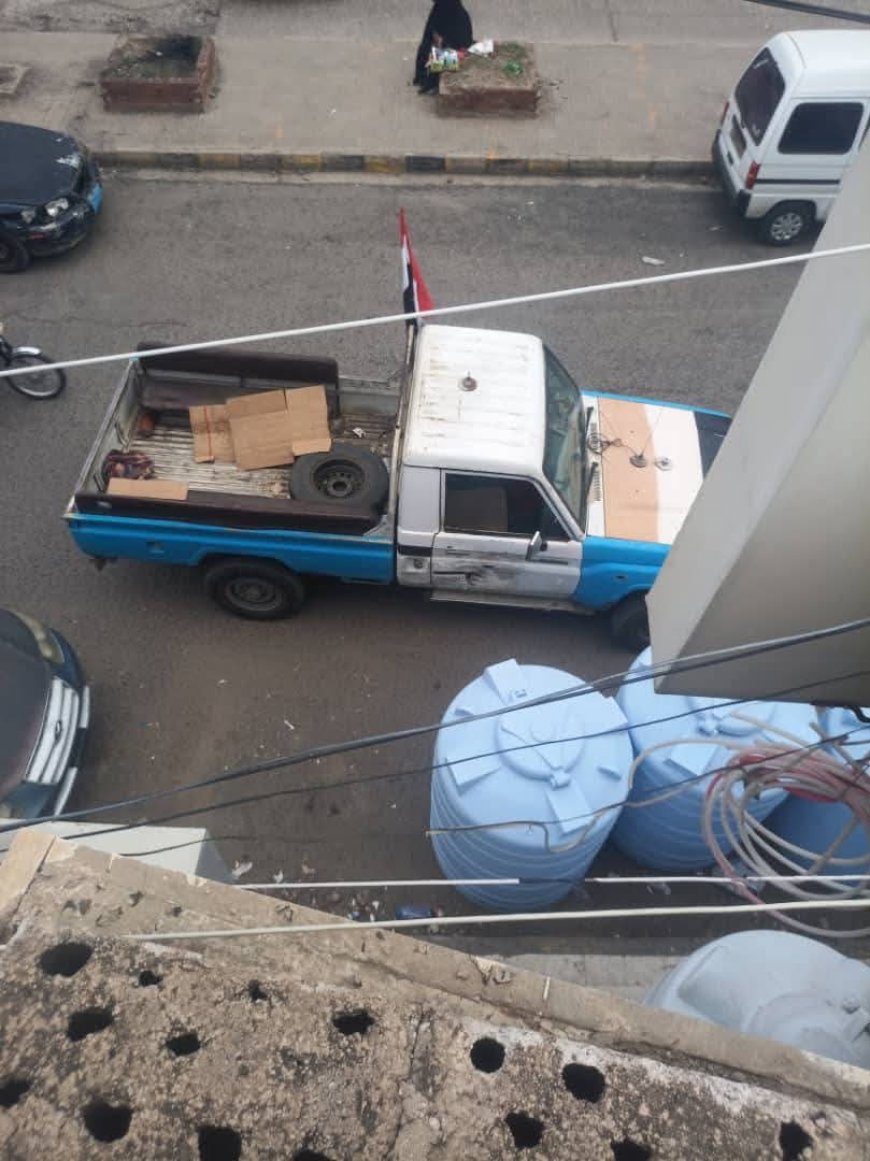 عاجل: صور أولية لحظة محاصرة قوة أمنية لمنزل ناشطة شهيرة في تعز
