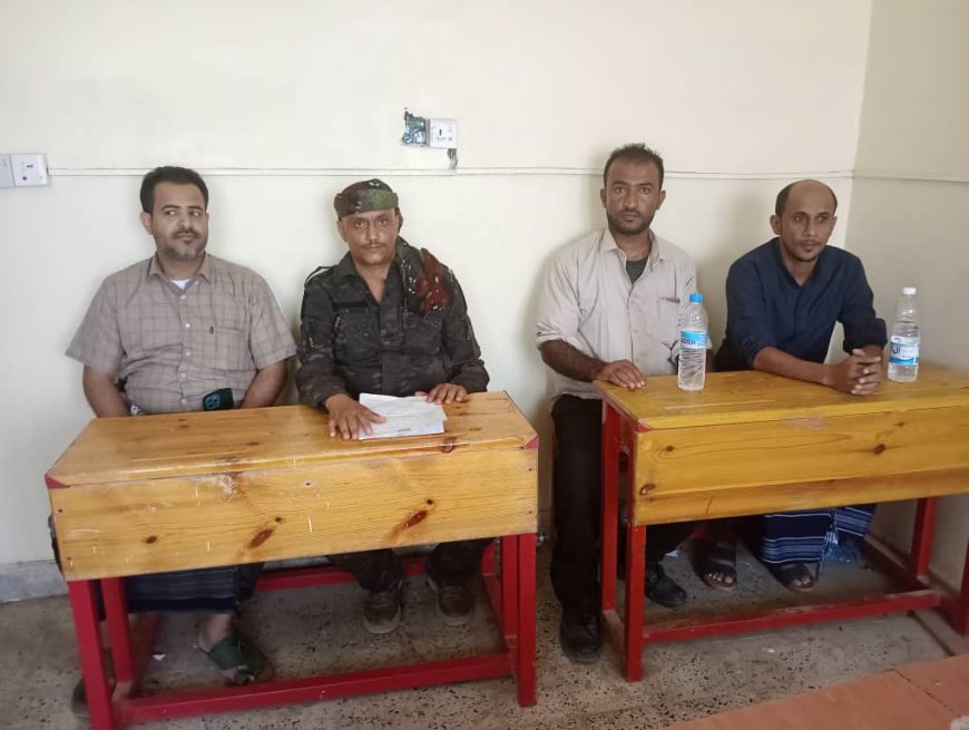 مدير أمن قعطبة العقيد شوفر يبحث إعادة بناء أمن المديرية بدعم من دولة الإمارات العربية المتحدة