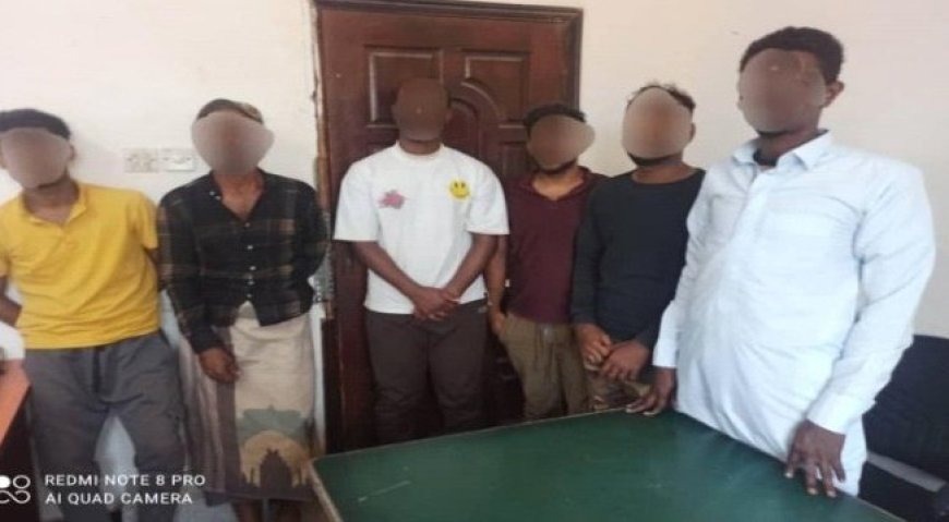 ضبط عدد من الوثائق المزورة في مركز الأحوال المدنية بالمنصورة بعدن...