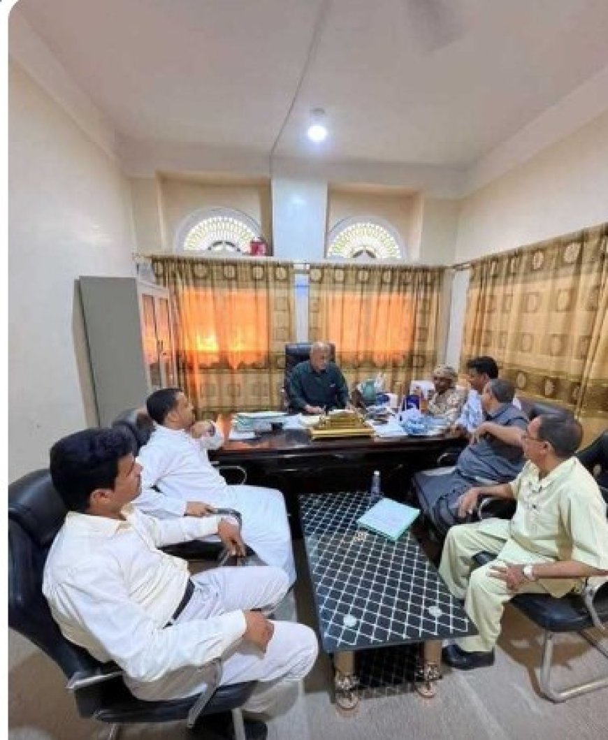رئيس نيابة ساحل حضرموت يزور نيابتي الشحر وغيل باوزير للاطمئنان على سير العمل القضائي...