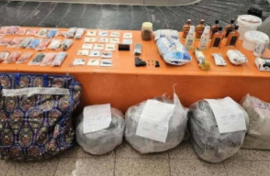 الأجهزة الأمنية في مطار سيئون تحبط عملية تهريب وضبط مطلوبين امنيا ..
