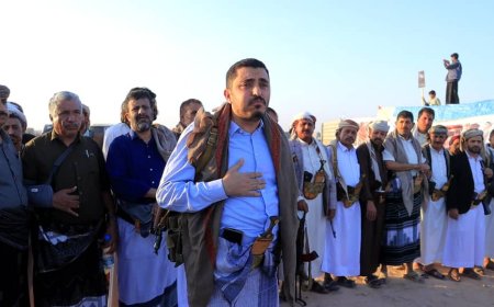 وكيل محافظة ذمار ومشائخ قبائل مراد وخولان يزورون المهرة لمتابعة قضية مقتل الطفل الجرادي.....