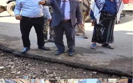 مدير عام "القاهرة" يتفقد أعمال السفلته الجارية في شارع التحرير الأسفل بتعز ...