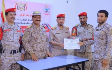 قيادة فرع الشرطة العسكرية بمأرب تختتم دورة إعداد وتأهيل فريق التوجيه المعنوي...