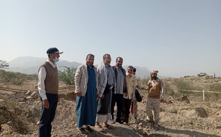 مدير عام قعطبة الشاعري يدشن بناء فصلين دراسيين لمدرسة الفقيد أكرم الصيادي بدعم منظمة ديم