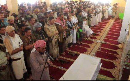 المهرة: تشييع جثمان الطفل همّام الجرادي بعد تدخل وساطة قبلية وتقديمها خمس رهائن ورفع مخيم الاعتصام.....