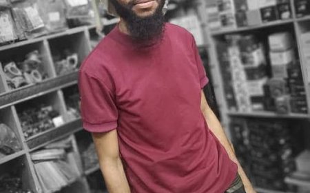 عــاجــل: استشهاد جندي من ألوية العمالقة في جبهة حريب بمأرب