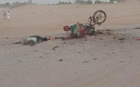 شاهد صورة..لضحايا على متن دراجة نارية جراء غارة لطائرة بدون طيار أمريكية في مأرب 