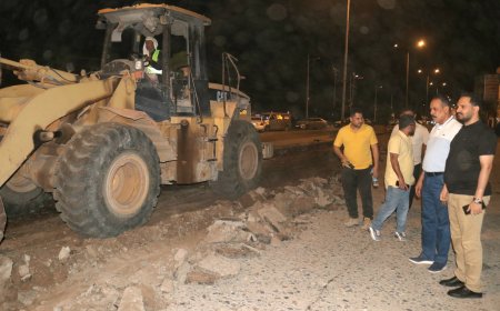 المهندس حسين العقربي يدشن أعمال مشروع إعادة تأهيل شارع كورنيش الفنان المرشدي بالمنصورة في عدن 