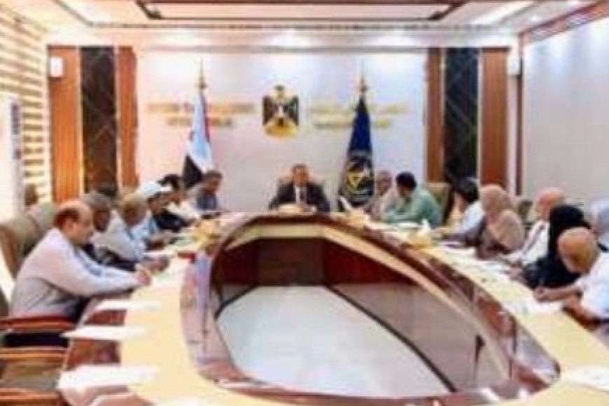 تدهور الخدمات في الجنوب: مجلس الانتقالي يحمل الحكومة مسؤولية الأزمات المتفاقمة