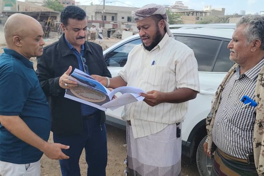 مدير عام المنصورة يدشن مشروع دوار بئر فضل بتمويل من مؤسسة السعيد للسيراميك