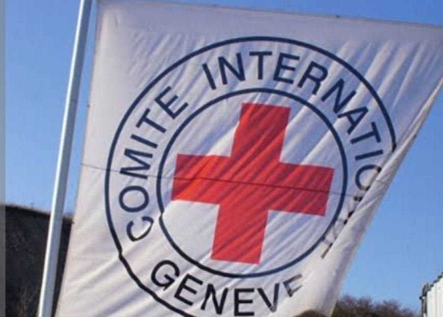 الحو...ثيين يقتحمون  مقر الصليب الأحمر في صنعاء ...